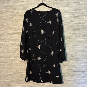 Black Floral Bishop Sleeve Dress – Effortless Chic Size S (674)